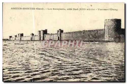 Cartes postales Aigues Mortes Les Remparts Cote Sud Vue sur l etang