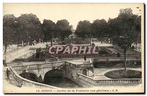 Cartes postales Nimes Le Jardin de la Fontaine Vue Generale