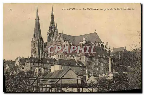 Cartes postales Chartres La Cathedrale vue prise de la Porte Guillaume