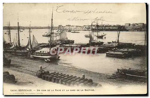 Ansichtskarte AK Bordeaux Un Coin de la Rade et la Gare de la Bastide Bateaux