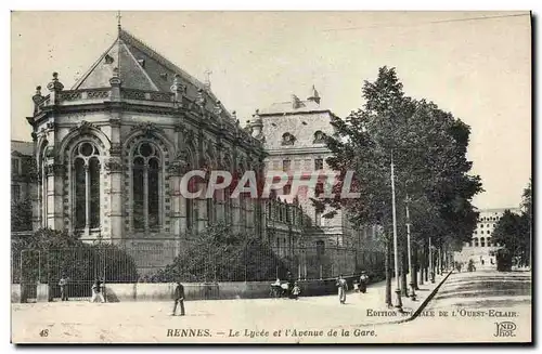 Ansichtskarte AK Rennes Le Lycee et L Avenue de la Gare