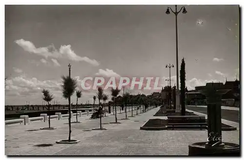 Ansichtskarte AK Cote D Argent Arcachon Fontaine sur le nouveau boulevard Promenade