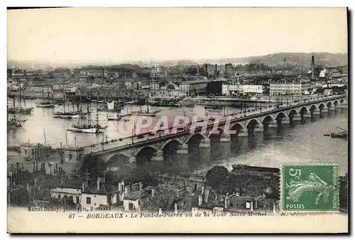 Cartes postales Bordeaux Le Pont de Pierre vu de la tour Saint Michel Bateaux