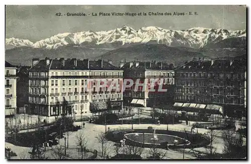 Cartes postales Grenoble La Place Victor Hugo et la Chaine Des Alpes