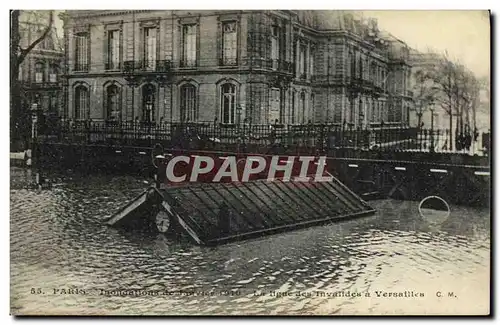 Cartes postales Paris Inondations de Paris La ligne des Invalides a Versailles