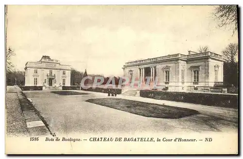 Cartes postales Bois de Boulogne Chateau de Bagatelle la Cour d Honneur