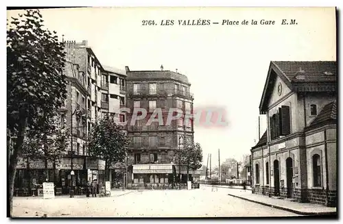 Cartes postales Les Vallees Place de la Gare