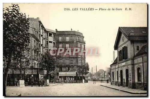 Cartes postales Les Vallees Place de la Gare