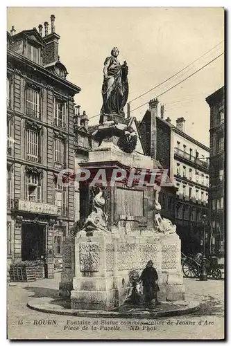 Ansichtskarte AK Rouen Fontaine et Statue Commemorative de Jeanne d Arc Place de la Pucelle