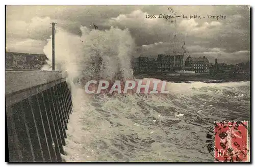 Ansichtskarte AK Dieppe La jetee Tempete