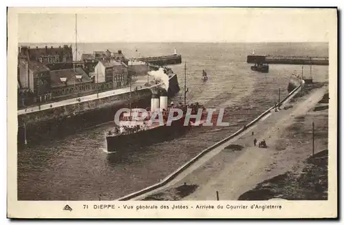 Cartes postales Dieppe Vue generale des Jetees Arrivee du courrier d Angleterre Bateau