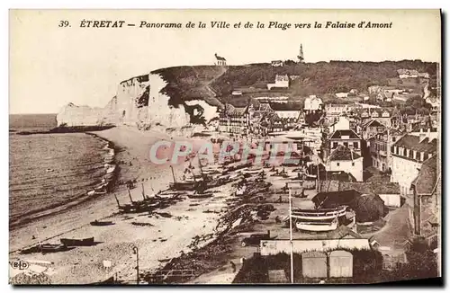 Ansichtskarte AK Etretat Panorama de la Ville et de la Plage vers la Falaise d Amont