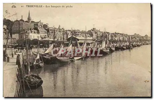 Cartes postales Trouville Les barques de peche Bateaux