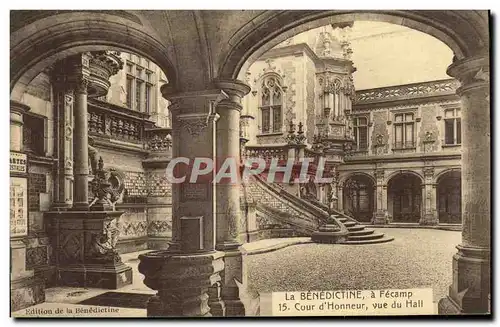 Cartes postales La Benedictine Fecamp Cour d Honneur Vue du Hall