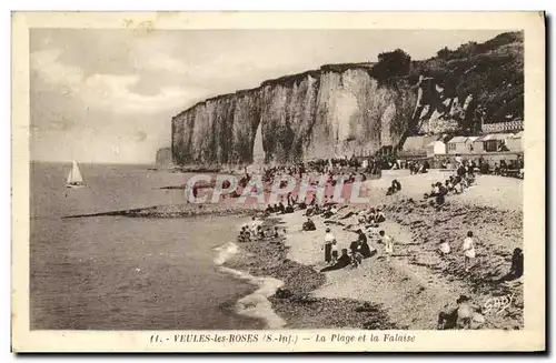 Cartes postales Veules Les Roses La Plage et la Falaise