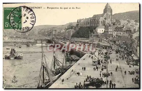 Ansichtskarte AK Le Treport Perspective du quai et du Port Bateaux