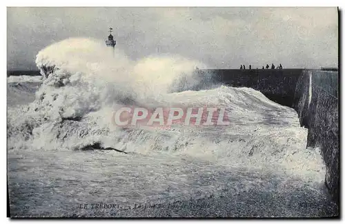 Cartes postales Le Treport La jetee un jour de tempete