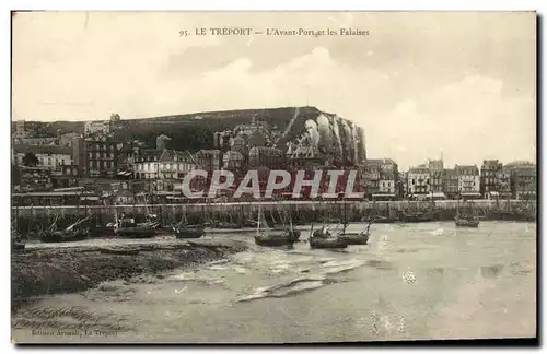 Cartes postales Le Treport L Avant Port et les Falaises