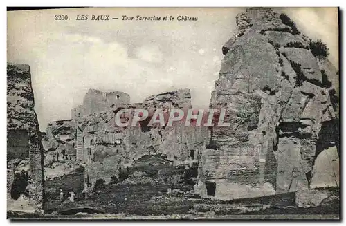 Cartes postales Les Baux Tour Sarrazine et le Chateau