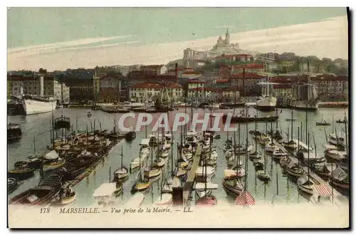 Ansichtskarte AK Marseille Vue Prise de la Mairie Bateaux