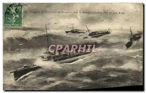 Cartes postales Bateau Guerre Escardile de Torpilleurs en Manoeuvre dans la Manche ralliant le Port par gros tem