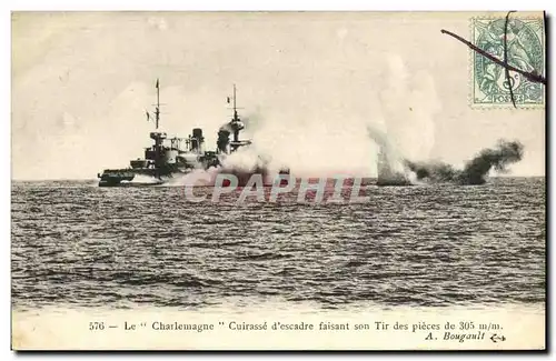 Ansichtskarte AK Bateau Guerre Le Charlemagne Cuirasse d Escadre Faisant son Tir des Pieces