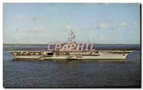 Cartes postales moderne Bateau Guerre La Bretagne En Rade de Brest le Porte Avions Clemenceau