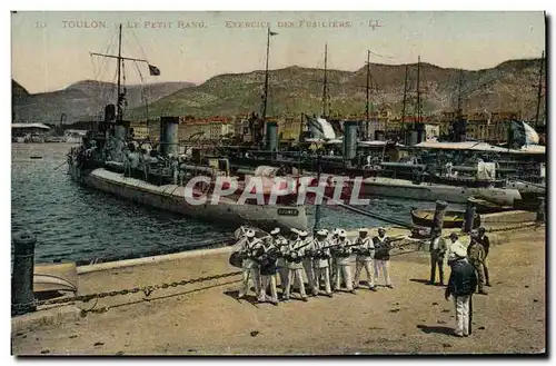 Ansichtskarte AK Bateau Guerre Toulon Le Petit Rang Exercices des Fusilliers