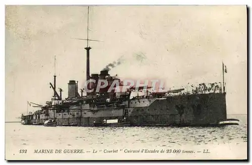 Ansichtskarte AK Bateau Guerre Marine de Guerre Courbet Cuirasse d Escade a Turbines