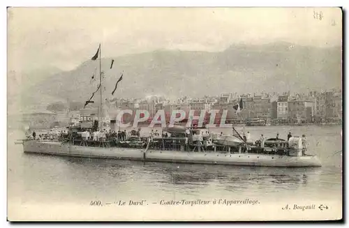 Cartes postales Bateau Guerre Le Dard Contre Torpilleur a l Appareillage