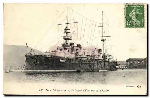 Cartes postales Bateau Guerre La Democratie Cuirasse d Escadre de 15000 tonnes