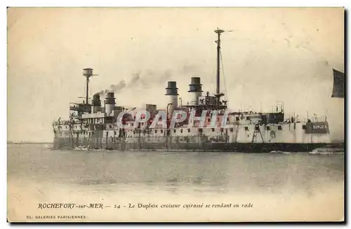 Ansichtskarte AK Bateau Guerre Rochefort Sur Mer Le Dupleix Croiseur Cuirasse se rendant en rade