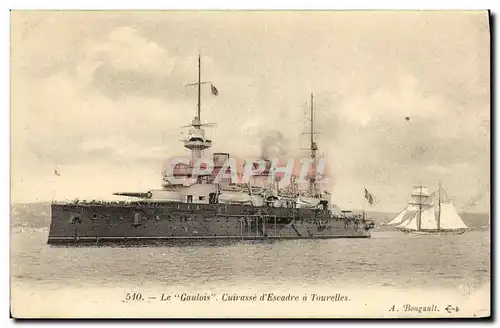 Ansichtskarte AK Bateau Guerre Le Gaulois Cuirasse d Escadre a Tourelles