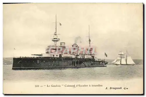 Cartes postales Bateau Guerre Le Gaulois Cuirasse d Escadre a Tourelles