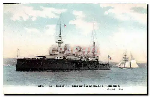 Cartes postales Bateau Guerre Le Gaulois Cuirasse d Escadre a Tourelles