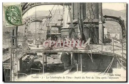 Ansichtskarte AK Bateau Guerre Toulon La Catastrophe de l Iena Aspect du Pont de l Iena Apres l explosion