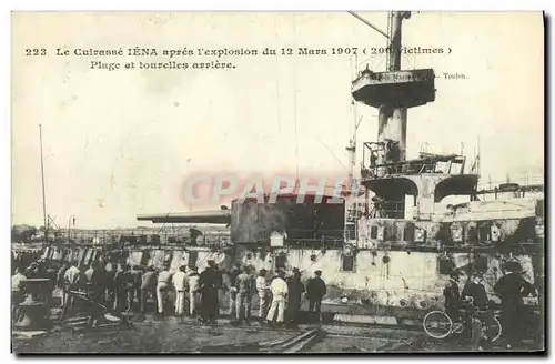 Cartes postales Bateau Guerre Culrasse d Escadre Iena Apres L Explosion Plage et tourelles arriere