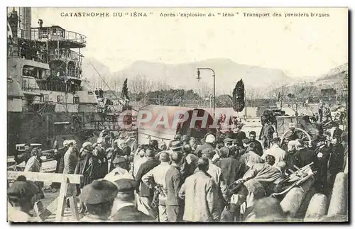 Cartes postales Catastrophe Du Iena Apres L explosion du Iena Toulon Transport des premiers blesses