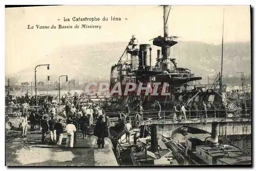 Cartes postales La Catastrophe du Iena La Vanne du Bassin de Missiessy Bateau