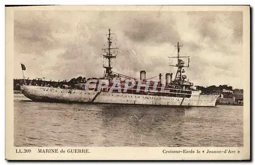 Cartes postales Bateau Marine de guerre Croiseur ecole le Jeanne d arc