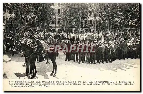 Cartes postales Bateau Funerailles nationales des victimes de la catastrophe du Liberte Toulon Les familles des