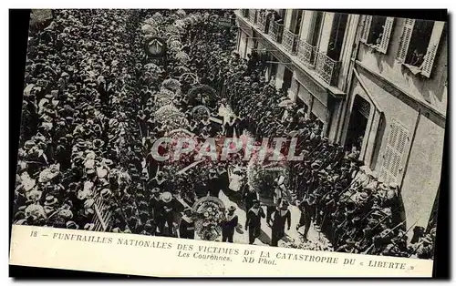 Cartes postales Bateau Funerailles nationales des victimes de la catastrophe du Liberte Toulon Les couronnes