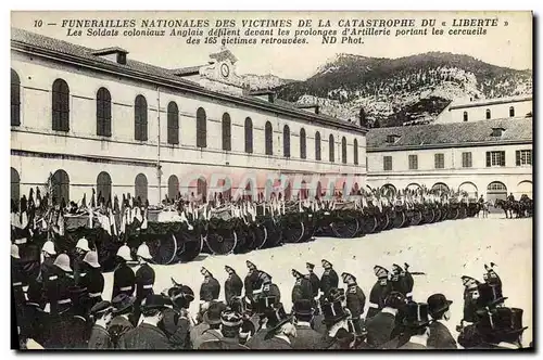 Cartes postales Bateau Funerailles nationales des victimes de la catastrophe du Liberte Toulon Les soldats colon