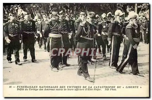 Cartes postales Bateau Funerailles nationales des victimes de la catastrophe du Liberte Toulon Defile du cortege