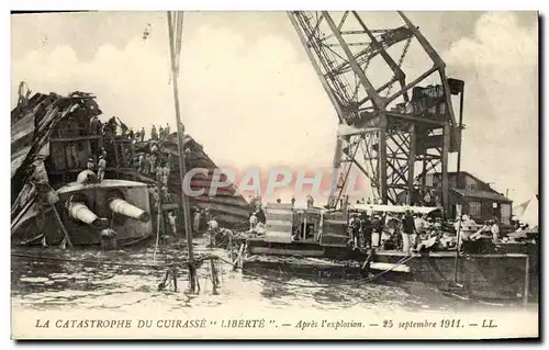 Cartes postales Bateau Catastrophe du Liberte Apres l explosion 25 septembre 1911