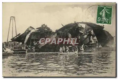 Cartes postales Bateau L epave laissant voir la passerelle arriere