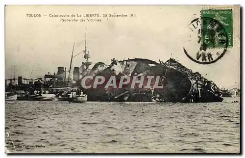 Cartes postales Bateau Catastrophe du Liberte Toulon Recherche des victimes