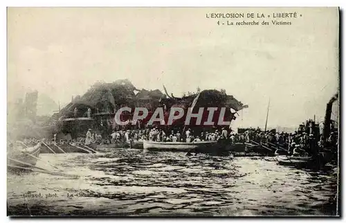 Cartes postales Bateau Catastrophe du Liberte Toulon La recherche des victimes