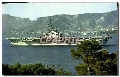 Cartes postales moderne Bateau Toulon Entree majestueuse du Foch en rade de Toulon Porte avions