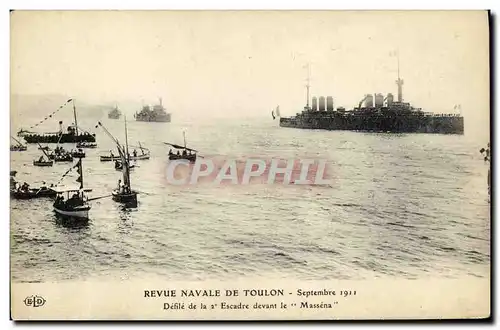 Cartes postales Bateau Revue navale de Toulon Septembre 1914 Defil de la 2eme escadre devant le MAssena